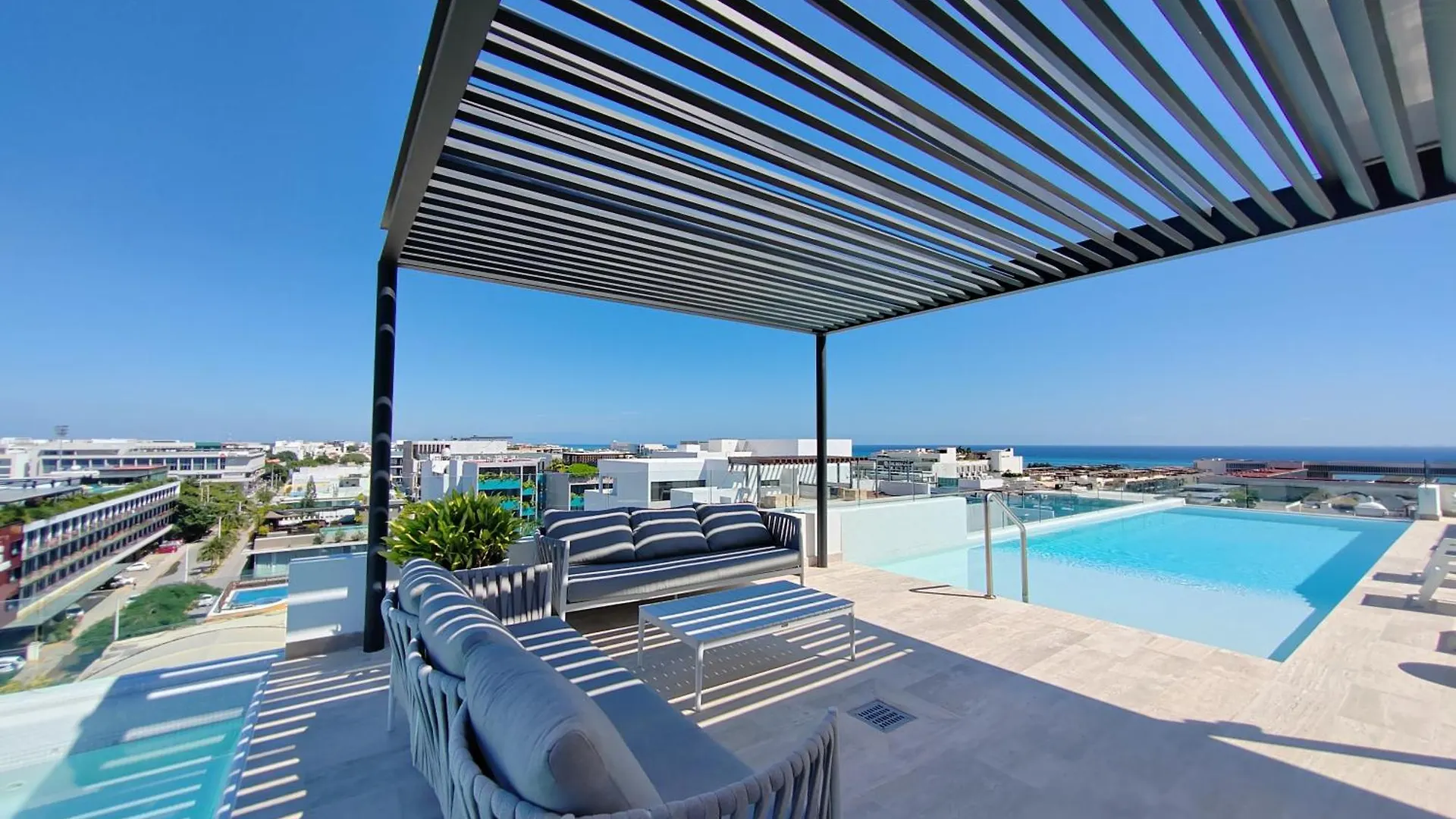 Apartment 2Br Steps Away From 5Ta, Pool, Lundry & Gym By Yeah Playa del Carmen